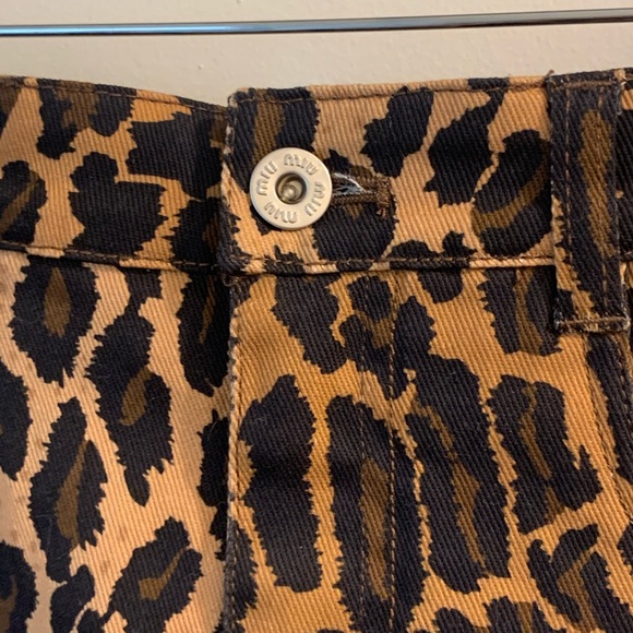 Miu Miu Leopard Print/Cat Applique A-Line Mini Skirt - Picture 5 of 10
